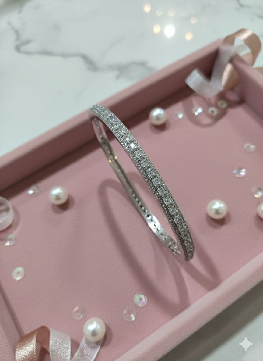 Lab-Grown vs Natural Diamonds: What You Need to Know